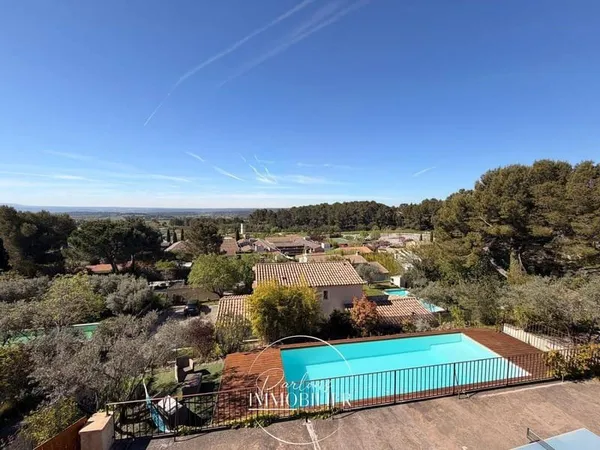 Maison 8 pièces 180 m²