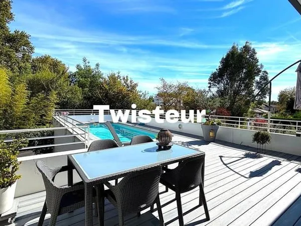Maison 8 pièces 226 m² Gradignan