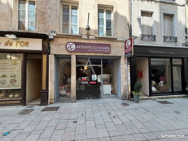 Local commercial 84 m² CHALON SUR SAONE