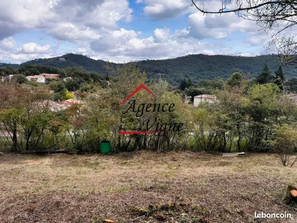 Terrain 1037 m² MEYRANNES