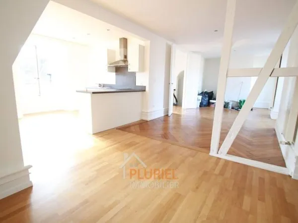 Appartement 3 pièces 104 m²