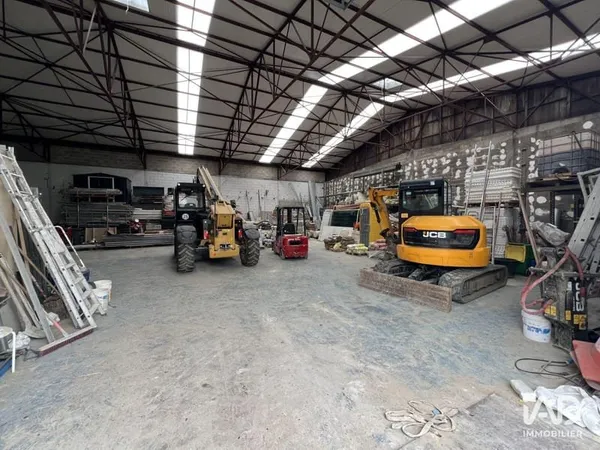 Immeuble commercial 292 m²