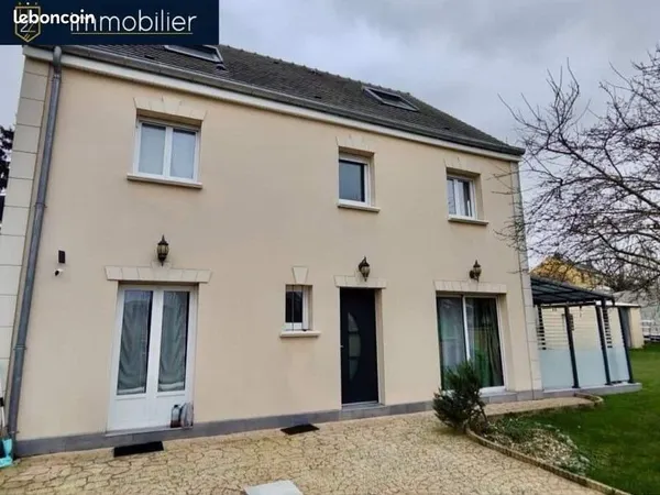 Maison familiale 15 pièces - 200 m² habitables - Sous-sol aménagé - Jardin - Rivery