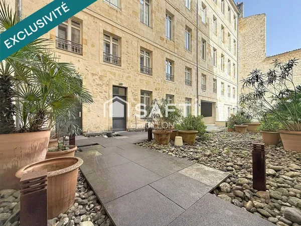 Studio dernier étage avec ascenseur - Emplacement premium Bordeaux