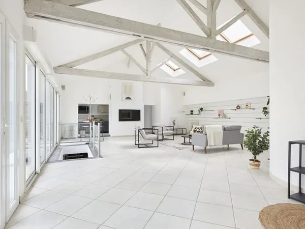 Maison 6 pièces 275 m2