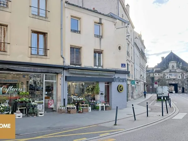 Fonds de commerce 185 m²