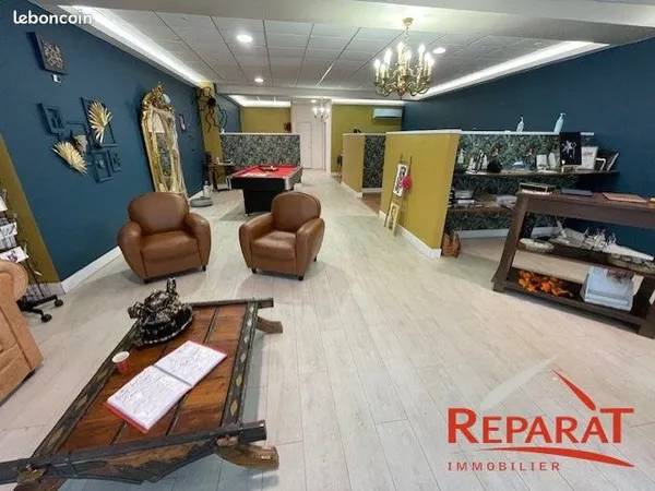 Local commercial 121 m² OBJAT