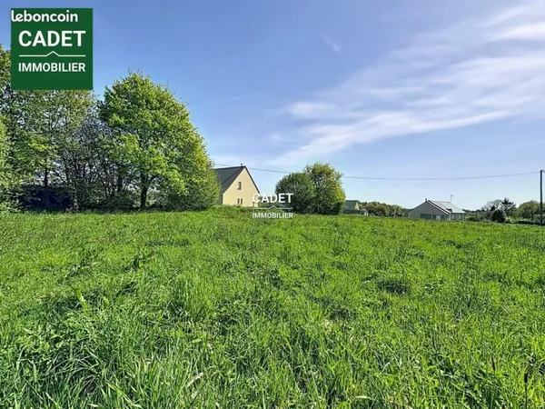 Terrain 1937 m² Le Luot