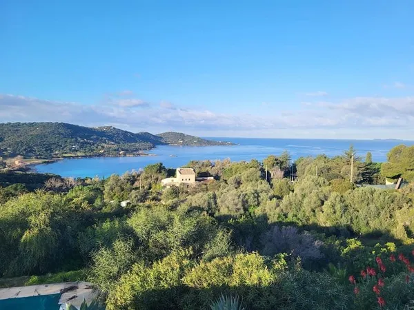 Villa 6 pièces 280 m²