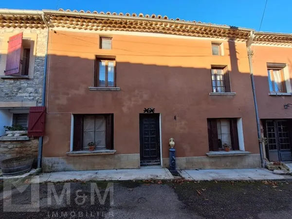 Maison de village avec jardin