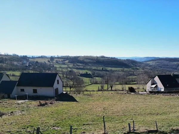 À vendre - Terrain constructible viabilisé - 1 225 m²