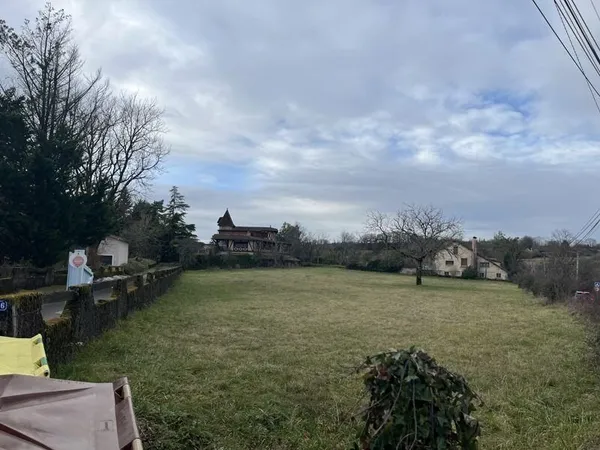 Terrain à bâtir de 0 pièces principales