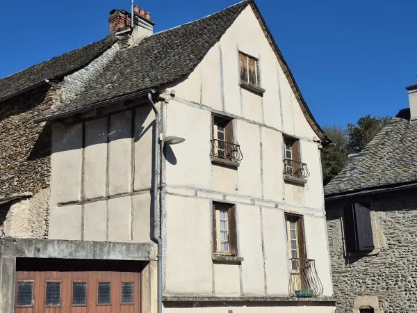 EXCLUSIVITE, maison de village, ESTAING, à rénover