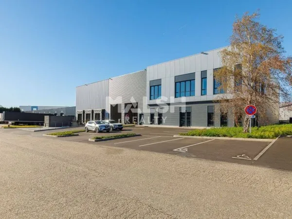 Local d'activité 6061 m²