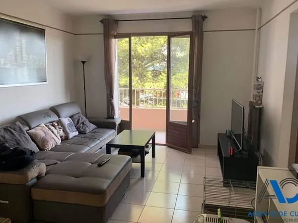 Appartement Cuers 2 pièce(s) 42m2 + parking et cave