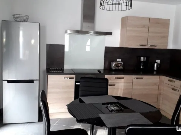 A louer maison meublée Cherbourg proche commerces écoles et transports
