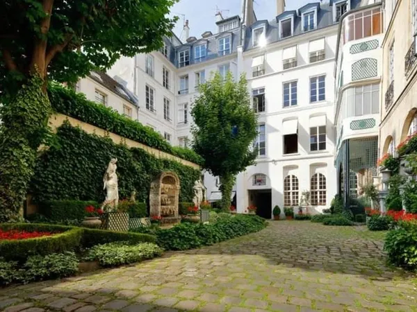 Bureaux 200 m²