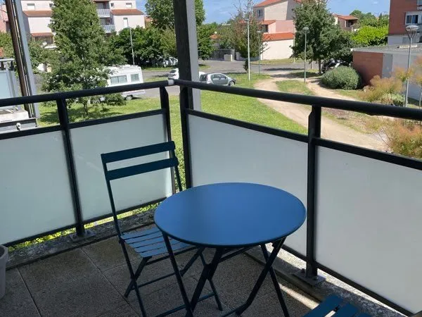 A Louer T 2 Meublé