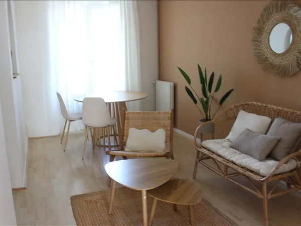 Appartement - RDC - 42,23 m2 - 2 pièces - Meublé