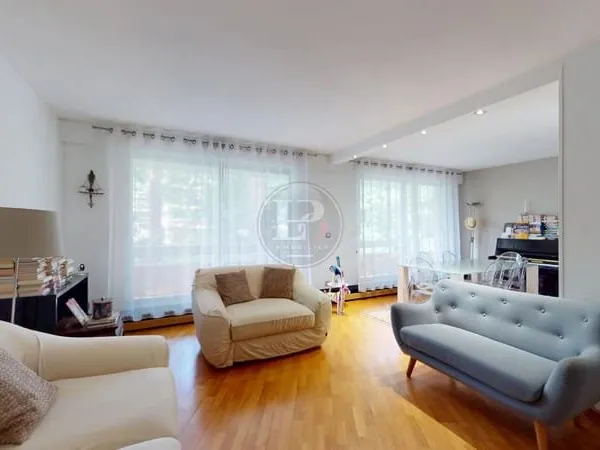 Location Meublée 94 m2 - La Roseraie - 3 Chambres
