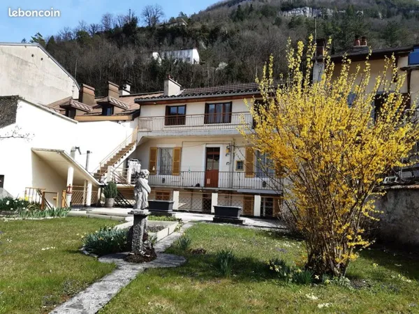 Immeuble de rapport 306 m²