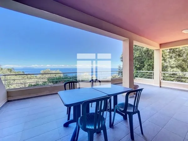Appartement 3 pièces 84 m²