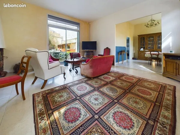 Maison 7 pièces 159 m²