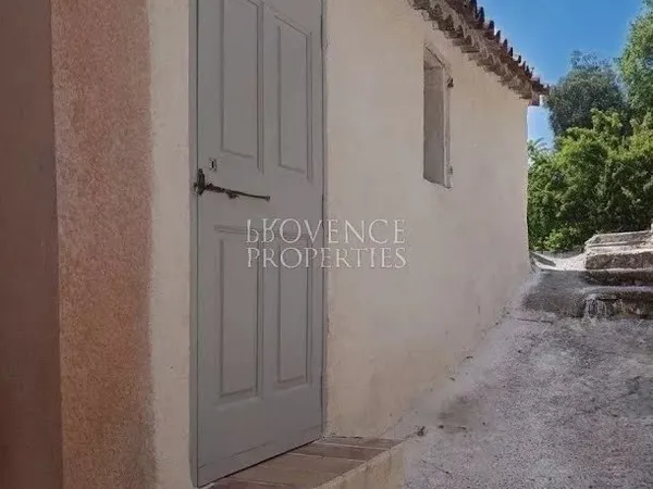 Propriété 5 pièces 150 m²