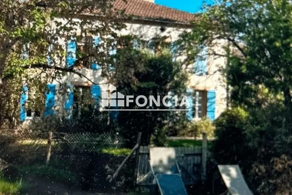 Maison 7 pièces 338 m²