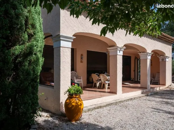 Maison 5 pièces 170 m²