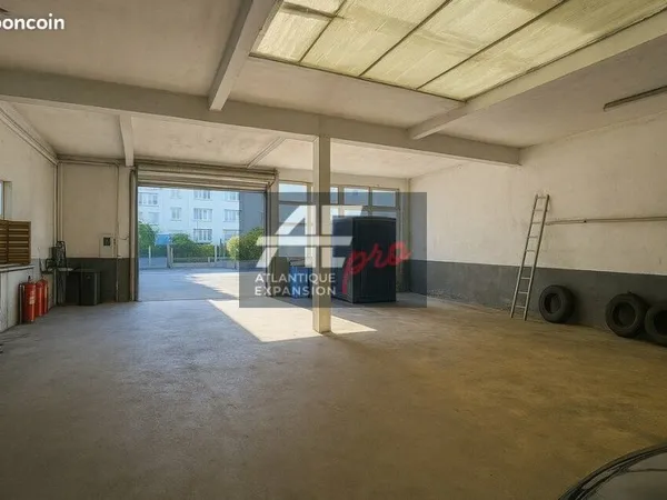 LOCAL D'ACTIVITE 247 m² SAINT NAZAIRE