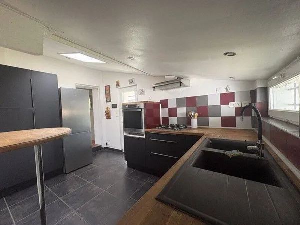 Maison 6 pièces 144 m²