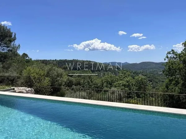 Villa 5 chambres avec vue fantastique - Montauroux