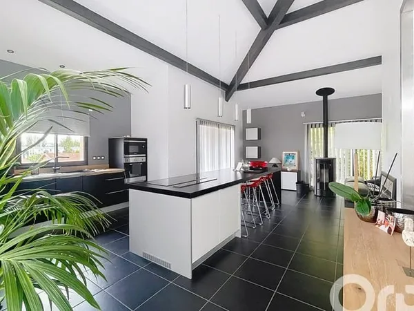 Maison 4 pièces 126 m²