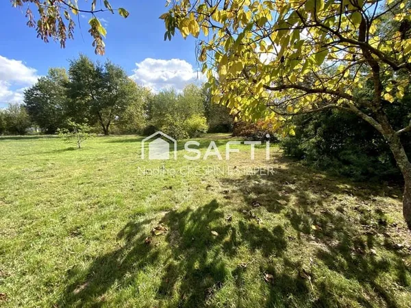 Terrain 956 m²