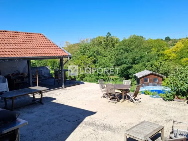 Maison 6 pièces 300 m²