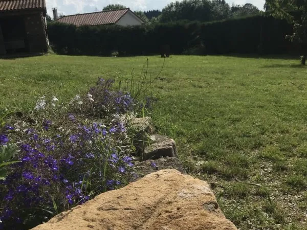 TERRAIN CONSTRUCTIBLE À SAINTE SIGOLÈNE TRÈS BEAU QUARTIER AGRÉABLE ET CALME - Super Opportunité à s