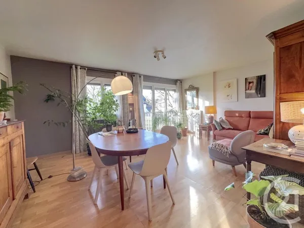 Appartement 5 pièces 100 m²