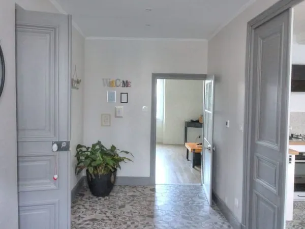 Maison 8 pièces 215 m²