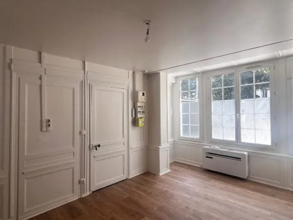 ROUEN PROCHE DE LA GARE - F1 meublé de 21,30 m²