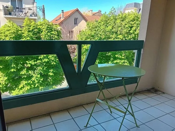BEAU 3 PIECES PARFAIT ETAT BON STANDING