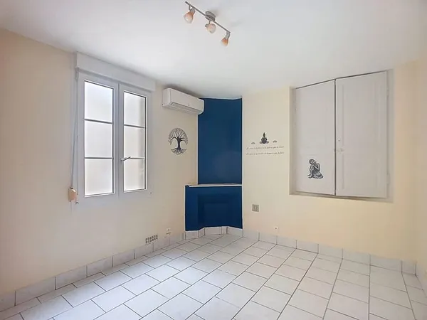 LOCAL PROFESSIONNEL