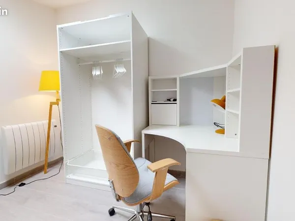 Chambre 5 pièces 72 m²