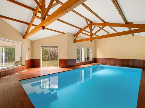 Maison de luxe 9 pièces 331 m²