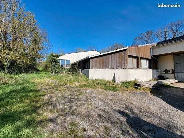 Hangar 1 pièce 520 m²