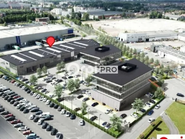 Local d'activité 780 m²
