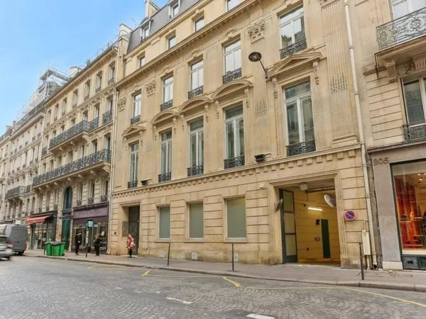 Bureaux 1808 m²