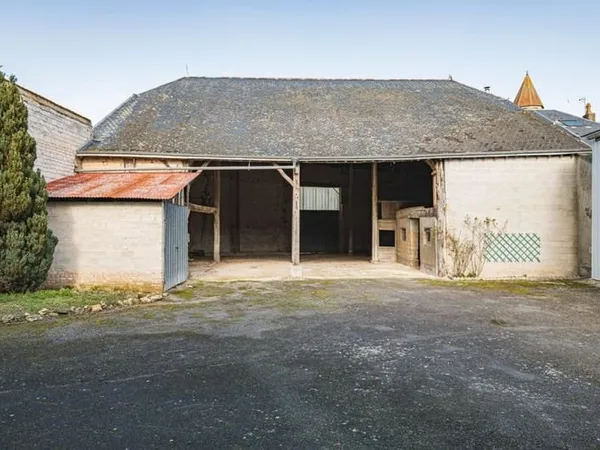 Corps de ferme, maison et dépendances