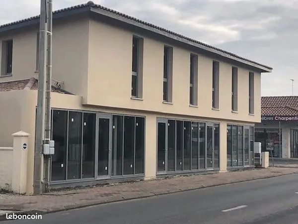 Local commercial 54 m²