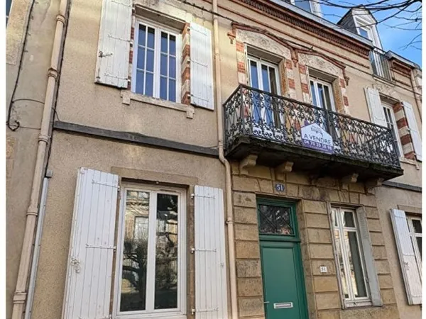 Maison de ville sur Moulins